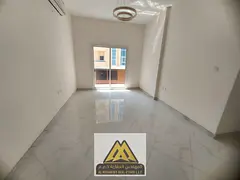 First occupancy, two master bedrooms, spacious living room, three bathrooms, balcony, modern and dis