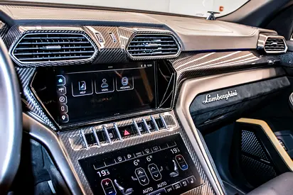 2023 Lamborghini URUS photo 10
