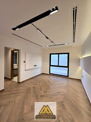 5 غرف نوم مساحات داخلية واسعة تصميم عصري تشطيبات ممتازة موقع مميز وهادئ قريبة من جميع الخدمات مناسبة للعائلات