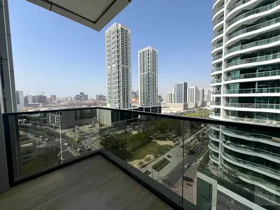 Furnished Studio | Regina Tower | Balcony | Downtown View