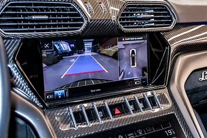 2023 Lamborghini URUS — миниатюра 12
