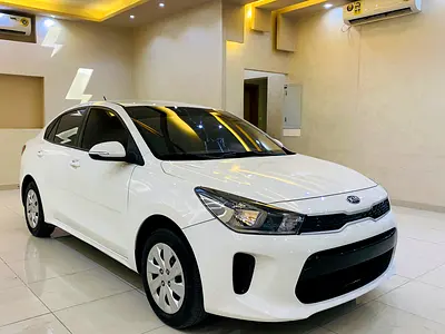 2018 KIA RIO 照片 2