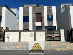 5 master bedrooms, each with an ensuite dressing room Spacious living room Family lounge Fully equip