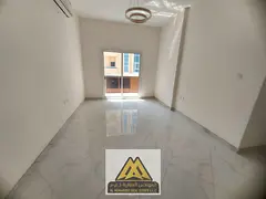 First occupancy, two master bedrooms, spacious living room, three bathrooms, balcony, modern and dis