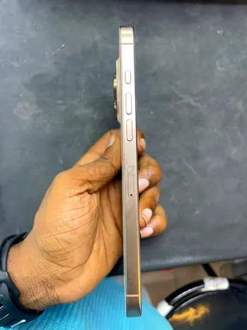 iPhone 16 pro max - TDRA
