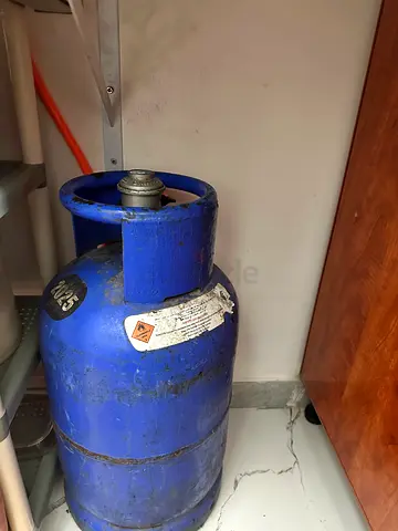 Gas cylinder