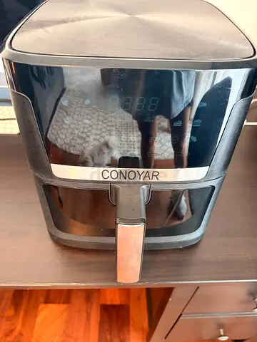 CONOYAR Digital Air Fryer – Touch Screen, Large Capacity