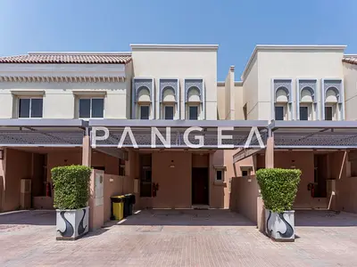 Landscaped | Renovated | Close to Amenities