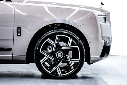2025 ROLLS-ROYCE CULLINAN — миниатюра 19