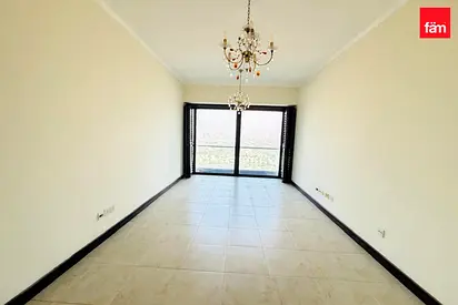 Meadows View | Spacious Unit | Vacant Now