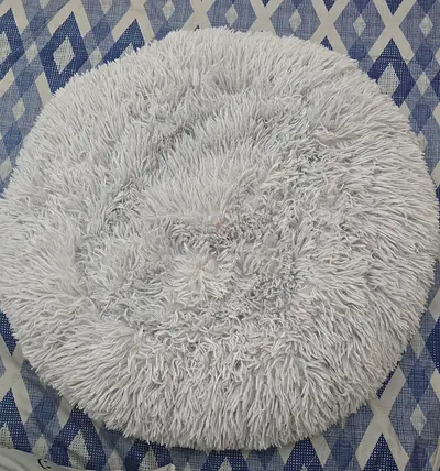 Soft Plush Donut Cat Bed - Cozy Grey, Medium Size