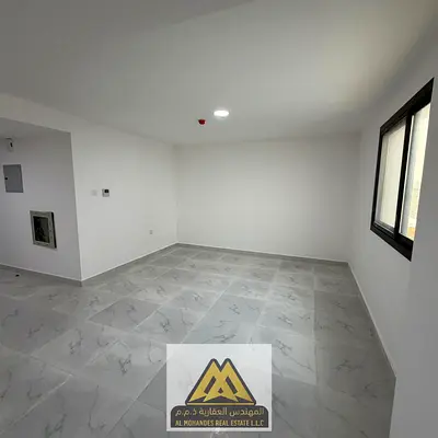 Excellent location | Excellent price | Vibrant area | Close to all amenities | Regular maintenance included | Open view