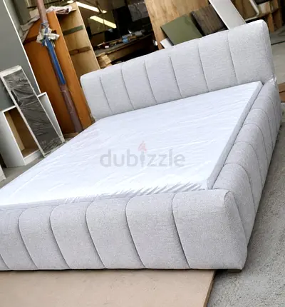 180x200cm king size Bed with mattress. All times delivery available
