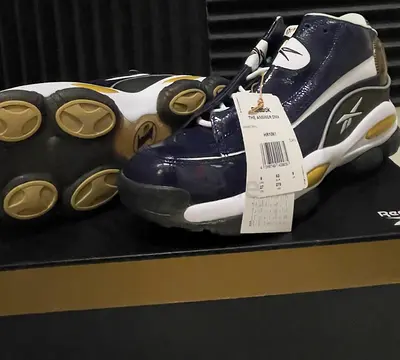 Reebok Answer IV Mens Basketball Shoes - Brand New with Tags, Size 9 US