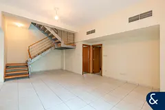 Vacant Unit | Duplex 4 Bed | Large Terrace