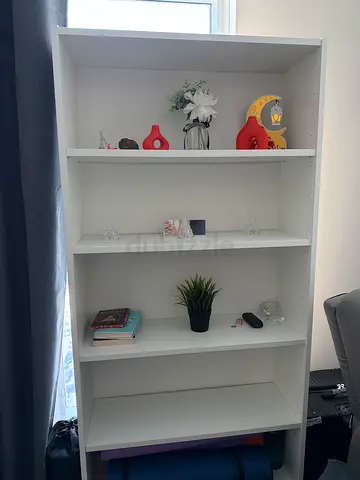 White 6-Shelf Bookcase / Display Shelf - Good Condition