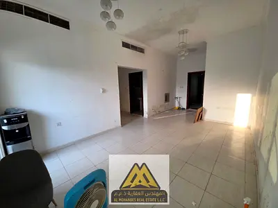 شقة غرفتين وصالة للإيجار السنوي في الراشدية 1 بعجمان، بجوار أبراج الأورينت مباشرة، بموقع حيوي قريب من جميع الخدمات والمرافق، مع سهولة الوصول إلى مختلف