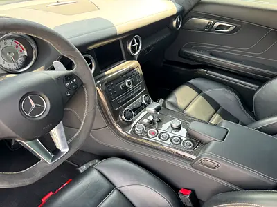 صورة مصغرة 10 لـ 2011 Mercedes-BENZ SLS AMG