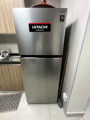 Hitachi 374L Inverter Refrigerator – Excellent Condition | Energy Efficient