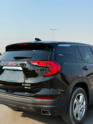 2020 GMC TERRAIN 照片 3