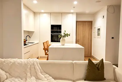 Bespoke Design | 2 bed | Pool views
