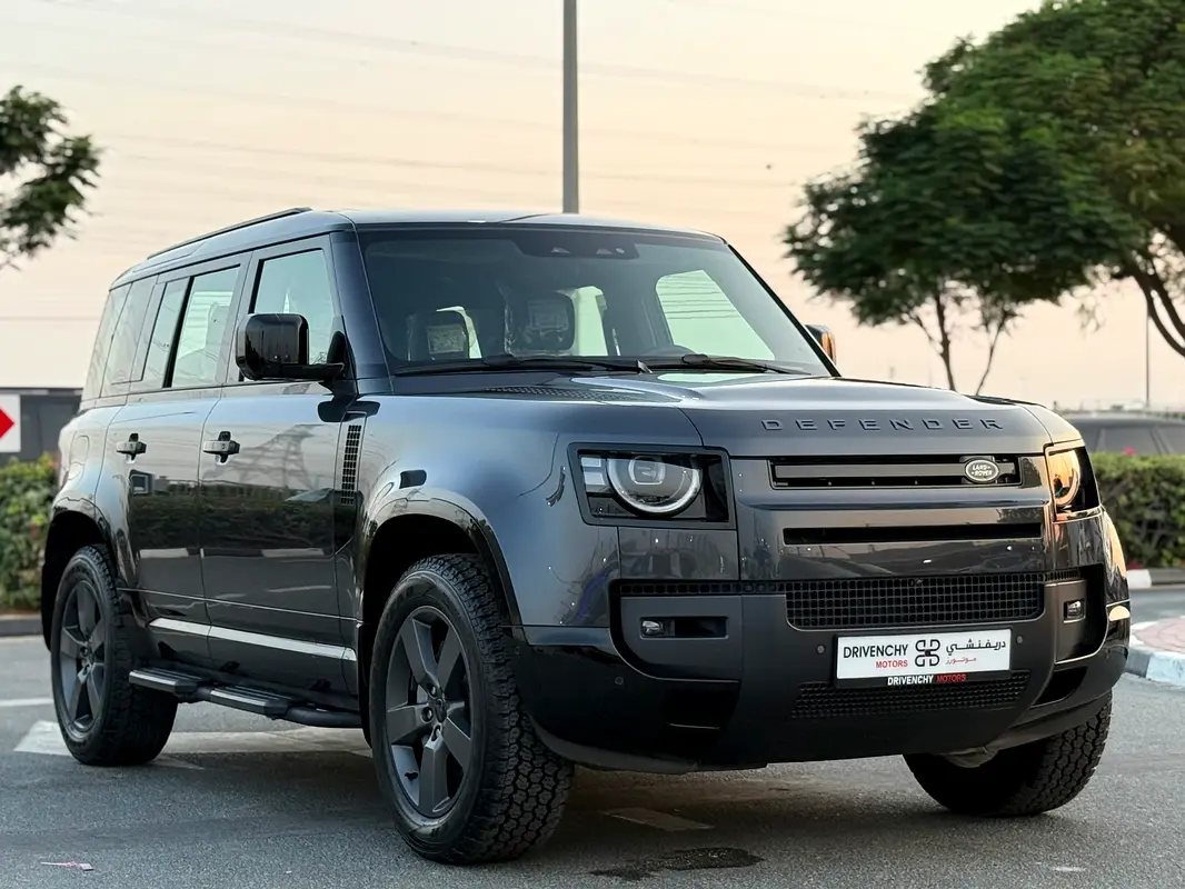 Land Rover Defender 2026