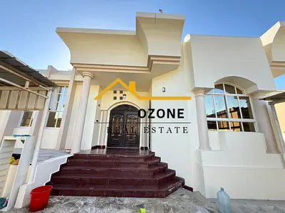 Luxurious huge size 4bedroom villa with maid room in cheapest price ready to move in