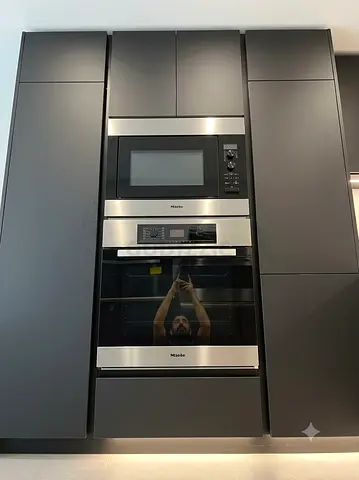 Miele Built-In Oven Microwave Set – Excellent Condition | Premium German Engineering