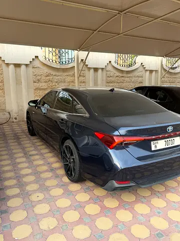 2020 Toyota AVALON 照片 2