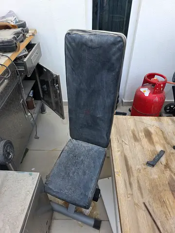 Bench press for free collection Damac hills 2