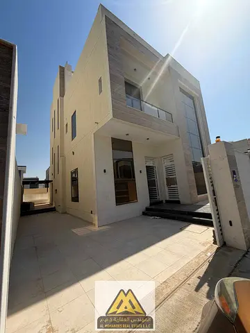 فرصة مميزة لاستئجار فيلا واسعة في منطقة الياسمين، بتصميم عصري ومساحات كبيرة تناسب العائلات الكبيرة،