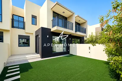 Modern Villa | Maple 2 | Vacant