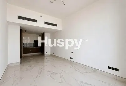 Unfurnished | Vacant | Partial Canal View