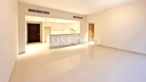 HUGE LAYOUT | VACANT SOON | SEMI-CLOSED KITCHEN