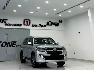 Toyota Land Cruiser GXR Grand Touring 2021 | GCC Specs | Pristine Condition