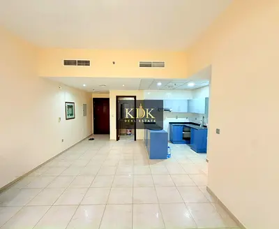 Premium 2 BR | Spacious Layout | Community View