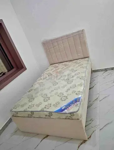 I am selling bed brand new