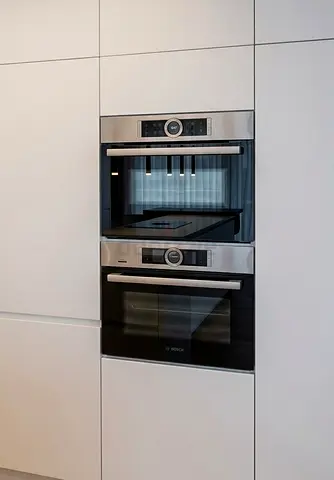 Bosch Series 8 Built-In Oven Microwave Set – Excellent Condition | Premium German Engineering