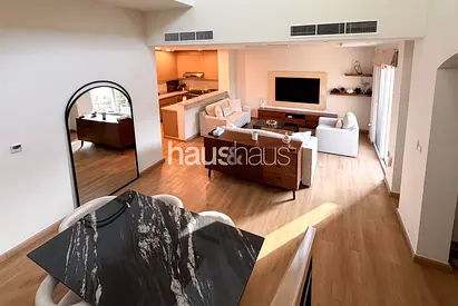 Open Plan | Double High Ceilings | Modern finish