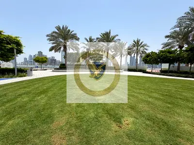 شقة واسعة للإيجار السنوي جزيره مريم  غرفه نوم  موقف مجاني جيم ومسبح مجاني صيانه مجانيه تكييف مركزي قريبه الي مخرج دبي