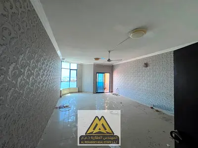 • 3 bedrooms and a living room • Maid's room • Full sea view • 4 bathrooms