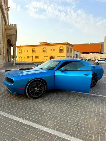 2016 Dodge CHALLENGER — миниатюра 3