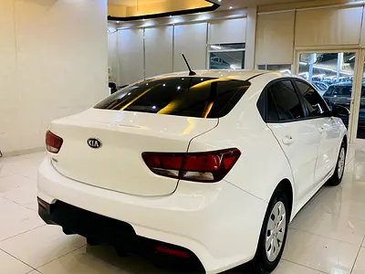 2018 KIA RIO 照片 11