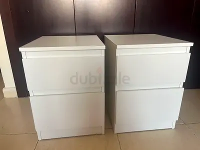 Pair of white bedside nightstands with 2 drawers each 40x35 cm