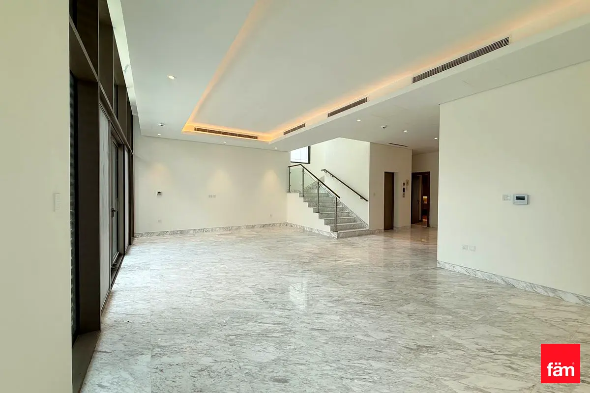 Best Deal | NO CABLES | Near Park