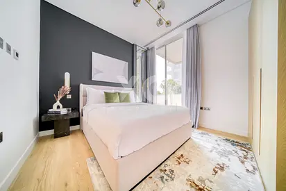 High End | Large G Floor | Furnished