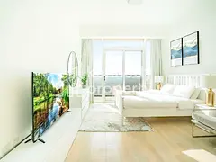 Stunning Studio | High Floor | Skyline Views
