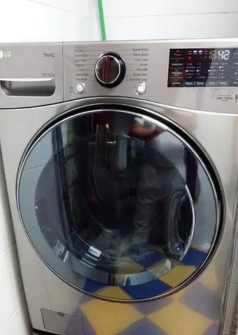 Lg Family Hub Washer Dryer 20/12Kg