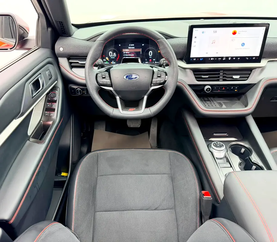 Ford Explorer 2025