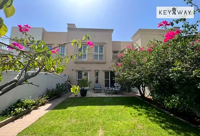 Prime Springs 15 | 2BR + Study | Close to Lake